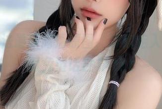 布丁大法最新高清原图，带你走入她的圣诞兔童话世界.txt
