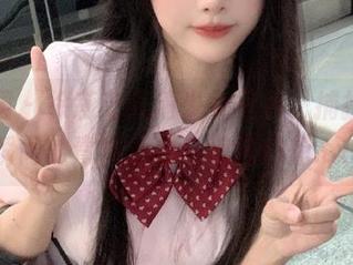 微密圈 - 徐莉芝高清少女写真，捕捉每一瞬间的青春活力与浪漫幻想.txt