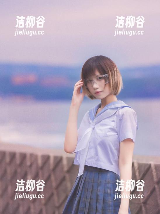 念雪ww 福利大放送:念雪ww的美腿原图,一幅幅都是无与伦比的视觉艺术!.txt