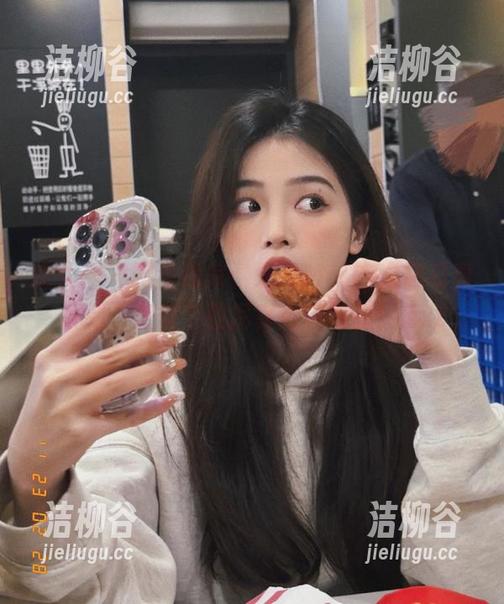 推女神 - 网盘独家：朱赢Molly白色写真系列，免费下载尽享清新气息！.txt