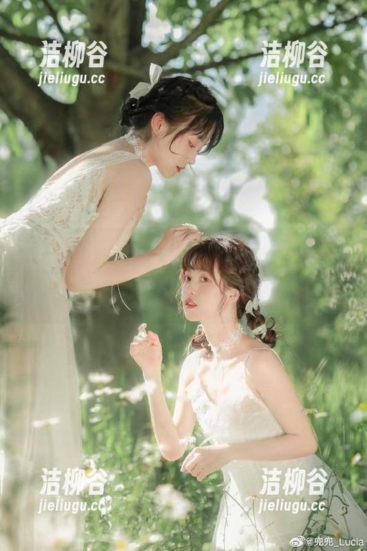 推女神 - 独特的视角，黄歆苑chobits呈现高清少女写真作品，青春之美惹人追逐.txt