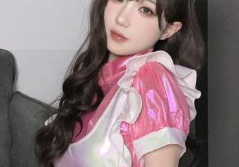 无影喵喵甘雨OL全新图集更新，感受不一样的摄影魅力.txt