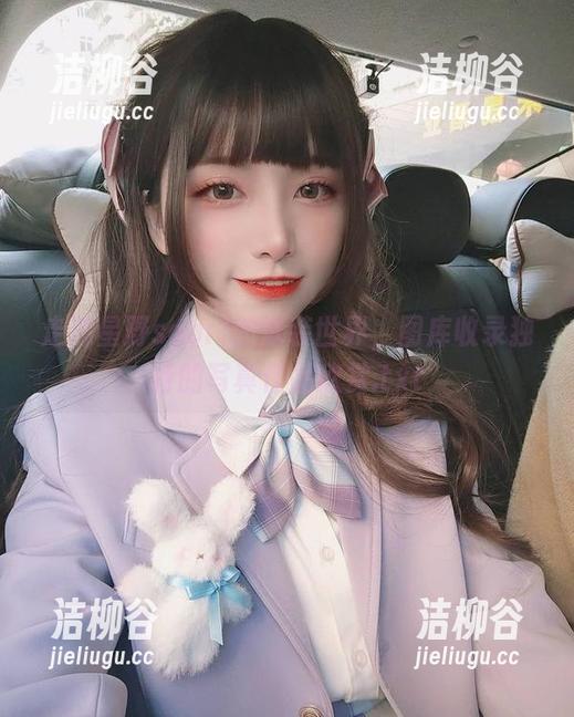 走进星野saori的泳装世界，图库收录独特的写真作品欣赏.txt