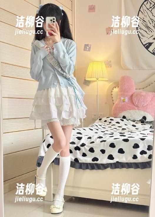 星颜社 - 可蕊娜运动私拍：独家资源展现她的无畏与魅力.txt