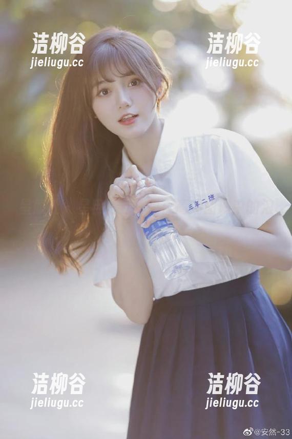 星颜社 - 星冉白色写真：高清图册中的浪漫与优雅.txt