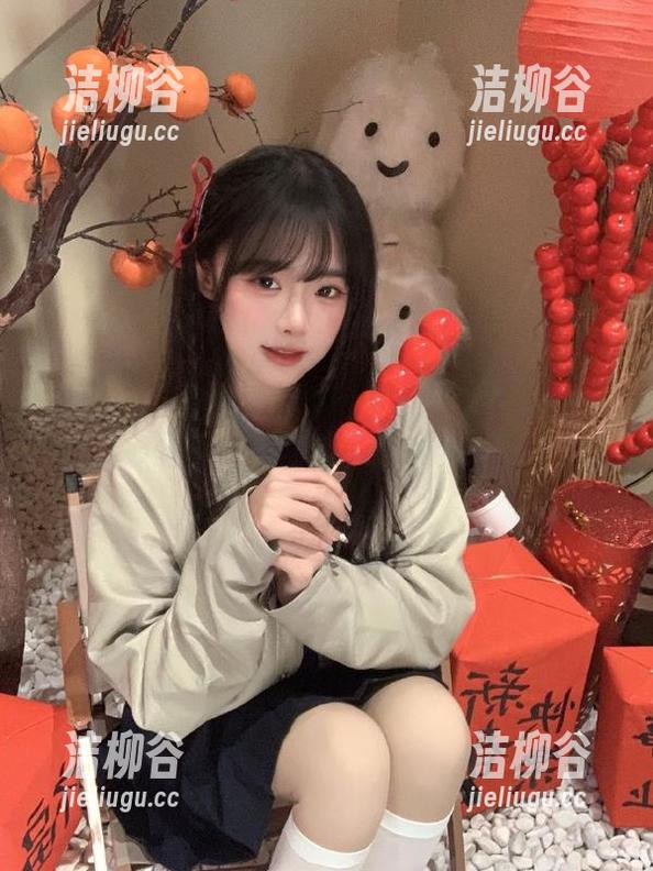 星颜社 - 潘思沁浴室写真合集：美图背后的故事，闪耀着无限的艺术灵感！.txt