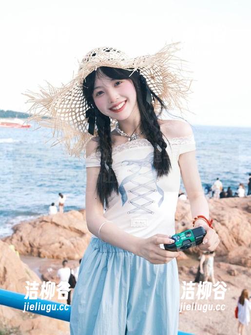 微密圈 - 超可爱的是小逗逗与红裙美图，满满的照片让人爱不释手！.txt