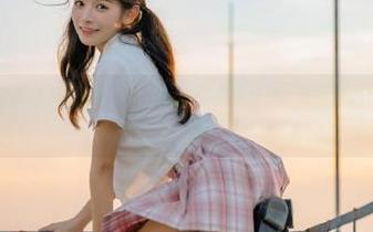 果团网 - 穿上黄歆苑的套装：一份我的作品集分享，悄悄透露自嘲的小秘密。.txt