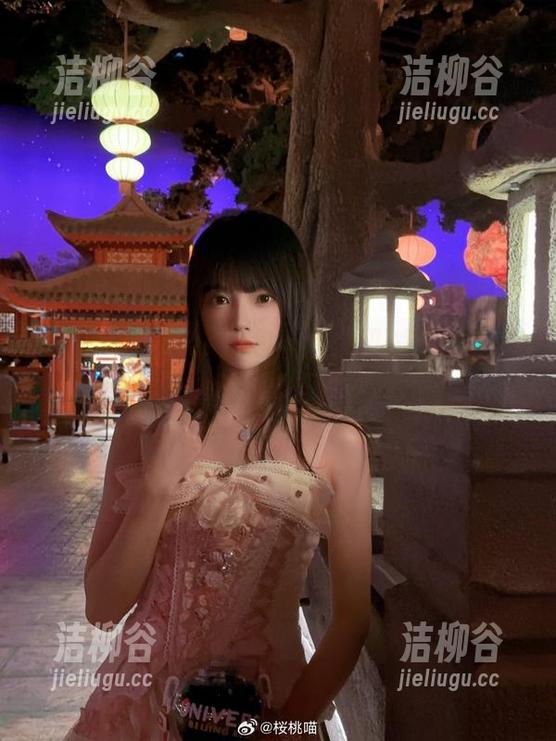 最新桜桃喵泳衣图包，活力四射，令人心动的视觉享受！.txt