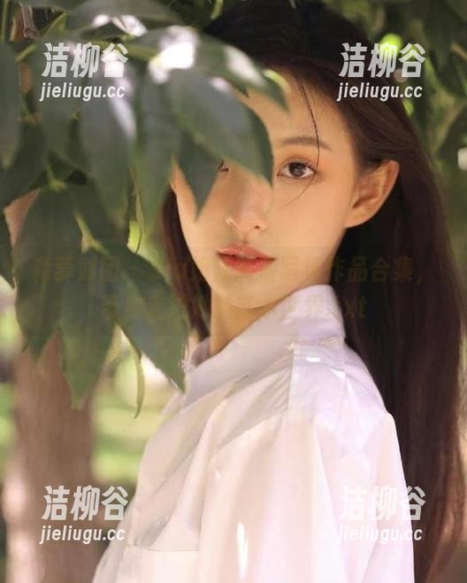森萝财团 - Sia姐姐高清写真作品合集，带你走进她的艺术世界.txt
