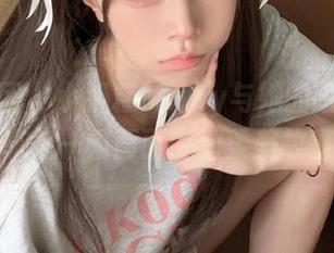 森萝财团 - 小奶糕Milky与她的睡衣图库，分享每一幅画面中的柔美故事.txt