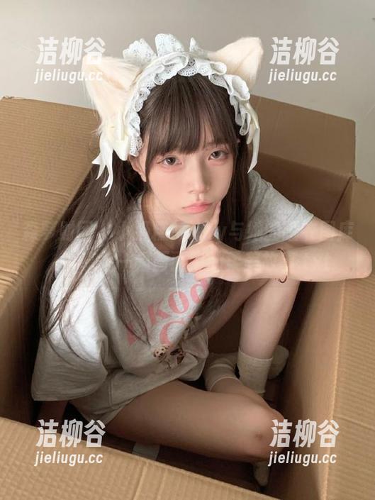 森萝财团-小奶糕Milky 森萝财团 - 小奶糕Milky与她的睡衣图库,分享每一幅画面中的柔美故事.txt