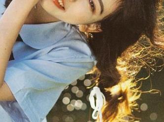 森萝财团在线写真，聚焦白丝美足少女的光辉瞬间，感受那份宛如清风般的青春气息.txt