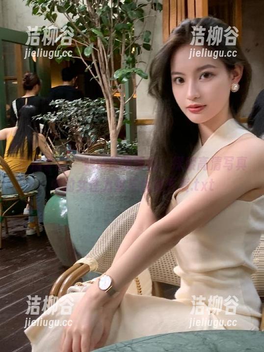 模范学院 - yoo优优蕾丝：探索高清写真中的女性力量与优雅气质.txt