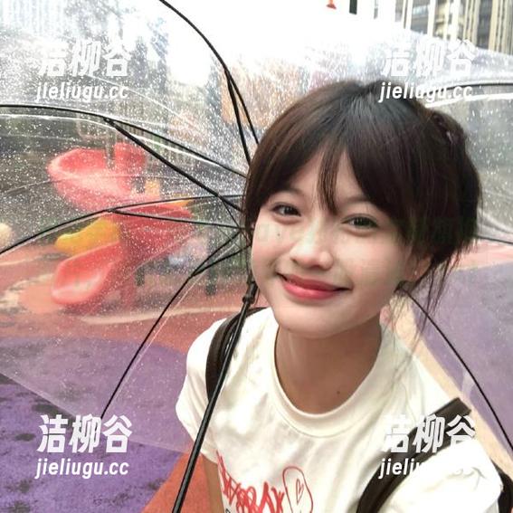模范学院 - 刘飞儿Faye独特的定制旗袍图片，简直就是时尚界的一股清流！.txt