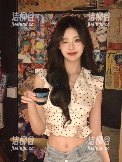 模范学院 - 看方子萱少女在高清原图中展现的梦幻般青春风采.txt