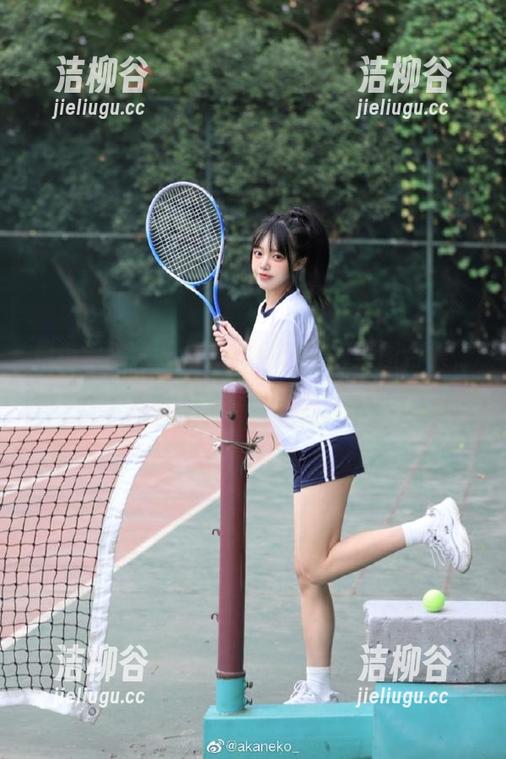 模范学院 - 小清新林小艺短裤美图合集，壁纸让心情飞扬！.txt
