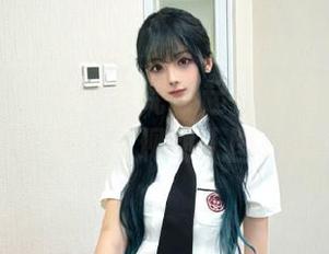 模范学院 - 随着梦梵一起在线畅游活力制服少女的世界，发现动人图片的魅力.txt