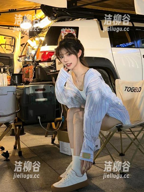 模范学院 - 体验无尽魅力：从图库下载欧阳美萱的天使系列作品.txt