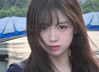 微密圈 - 海豚baby2021动人美图合集：从容自信，展现她的真实与美丽.txt