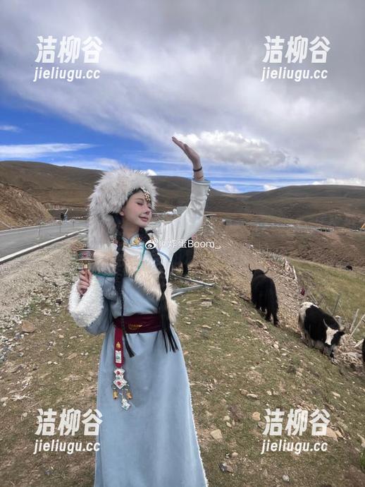 炸蛋Boom的全新视觉故事：探索狐仙女友写真作品的魅力分享.txt
