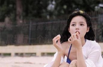 物恋传媒 - 小晴高清原图美足写真，细腻展现每一个迷人的瞬间.txt