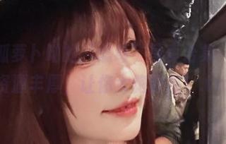 下载狐萝卜呦的“恶毒”写真合集，网盘资源丰厚，让你大饱眼福！.txt