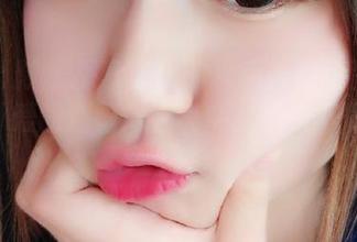 甜予摄影 - 探索思思的水手服私房图包：清新可爱的造型尽在其中，快来下载吧！.txt