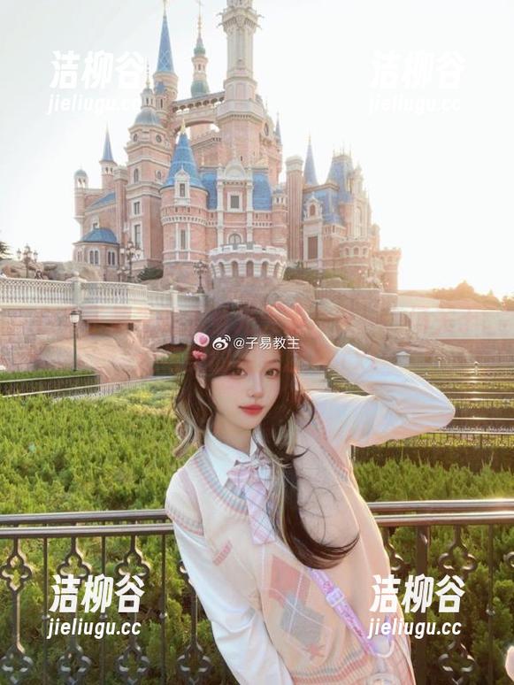 白易子教主 白易子教主的无圣光天使合集:一场关于爱与美的视觉旅程.txt