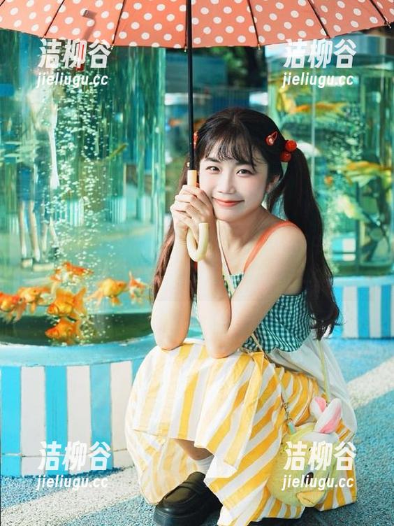 秀人网 - 从BABY_柒的旅拍美图中寻找灵感，探索未知之地的魅力.txt