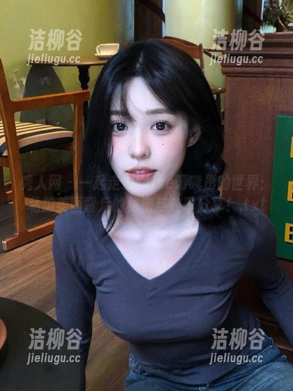 秀人网-Elise谭晓彤 秀人网 - 一起走进Elise谭晓彤的世界:私拍美图背后的秘密与故事分享!.txt