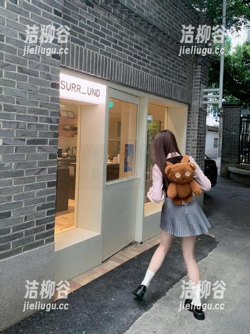 秀人网 - 独特的Mila嘟嘟与豹纹交响：精选写真集中最动人的故事.txt