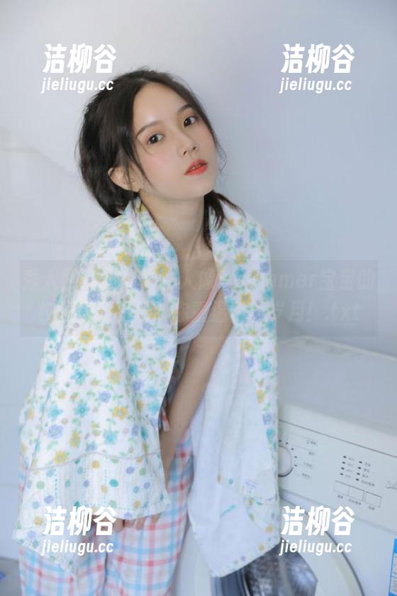 秀人网 - 从书本到人像，summer宝宝的校园福利图片带你重温青春岁月！.txt