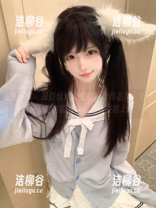 秀人网 - 跟随优酱女王的高清作品集，体验瞬间定格的艺术与生活交融.txt