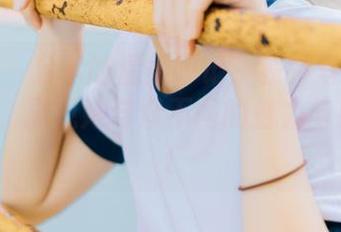 秀人网 - 允尔的温柔印记：独特写真集原图分享，展现她与众不同的魅力与风情.txt