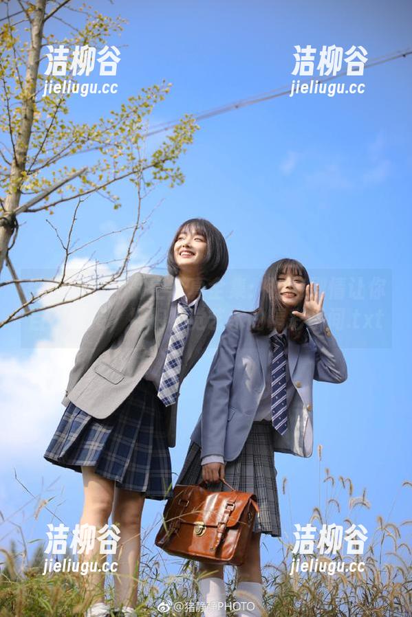 秀人网 - 周井空写真全集：独特剧情让你目不暇接，拥抱视觉艺术的精彩瞬间.txt