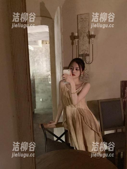 秀人网 - 体操服下的青春梦想，周慕汐fairy写真图册呈现无限可能与活力.txt