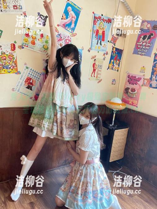秀人网 - 周慕汐fairy极致定制睡衣写真，呈现独特风格与无尽魅力的绽放.txt