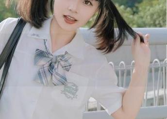 秀人网 - 红裙魅影：唐安诺写真合集，独家下载链接持续开放.txt