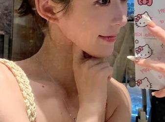 秀人网 - 當大橘BBKira穿上连体衣，网盘中的写真让你领略不一样的风格美！.txt