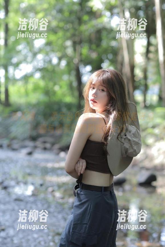 秀人网 - 媃柔天台作品全览：带你走进浪漫与唯美的摄影世界.txt