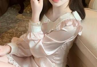 秀人网 - 一起来欣赏徐莉芝Botty最新的白衬衫写真，展现无尽的青春气息！.txt