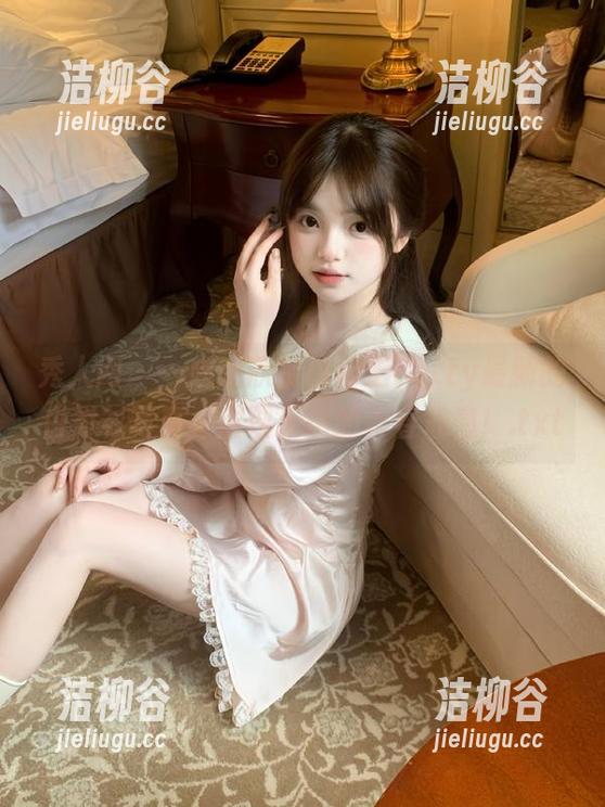秀人网-徐莉芝Botty 秀人网 - 一起来欣赏徐莉芝Botty最新的白衬衫写真,展现无尽的青春气息!.txt