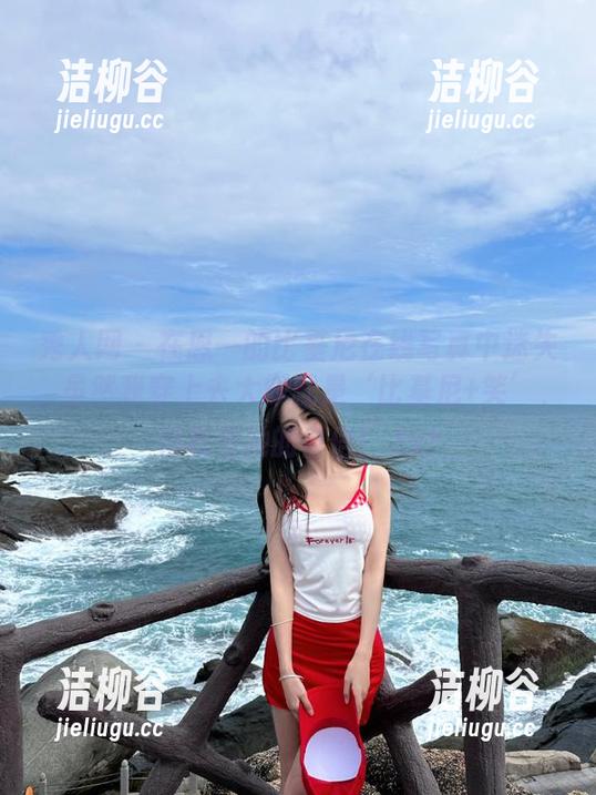 秀人网 - 在恩一的比基尼在线写真中迷失，虽然我穿上去大概就是‘比基尼+笑’，但我爱她的自信！.txt