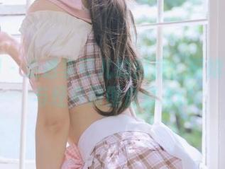 秀人网 - 走进李可儿的厨房：厨娘写真集与经典原图合辑.txt