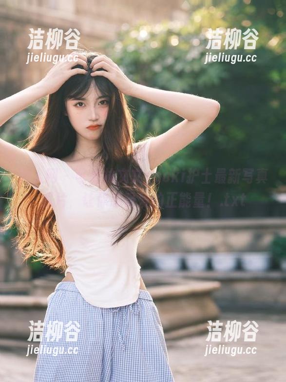 秀人网 - 可爱林文文yooki护士最新写真照片，让你感受爱的正能量！.txt