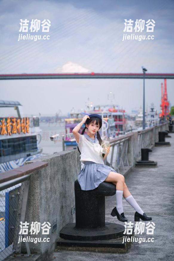 秀人网-沐言yanyan 秀人网 - 不只是天台风景,沐言yanyan套图下载让我笑着面对生活小尴尬.txt