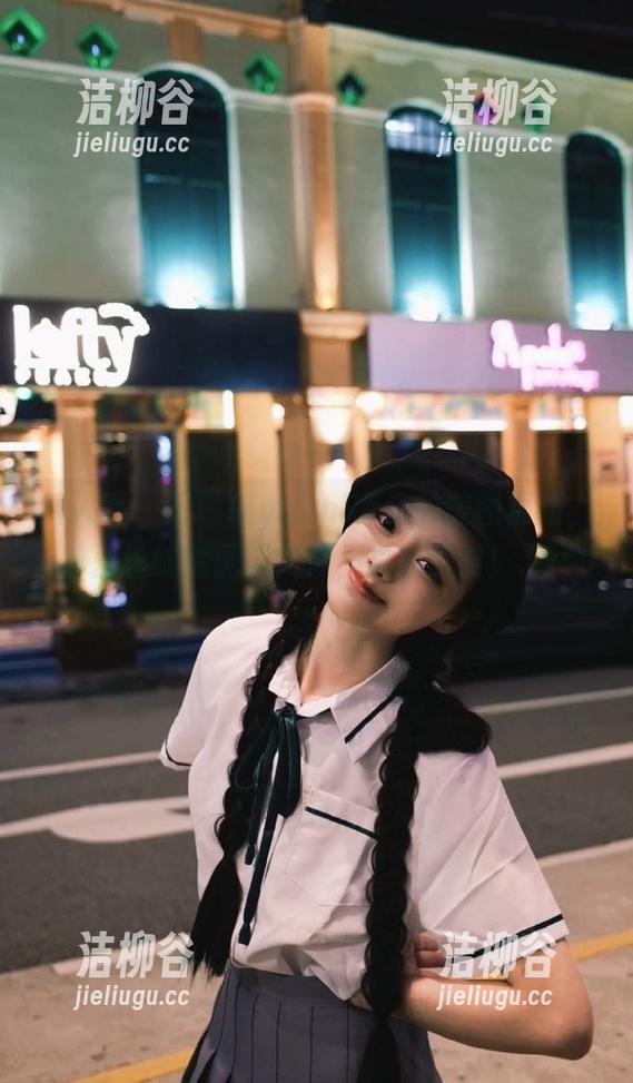 秀人网-王馨瑶yanni 秀人网 - 王馨瑶yanni带来的美图更新,裤里丝绽放无限风情,快来欣赏!.txt