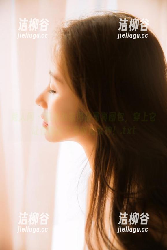 秀人网 - 甜妮独家网袜写真图包，穿上它让你瞬间变身时尚女神！.txt