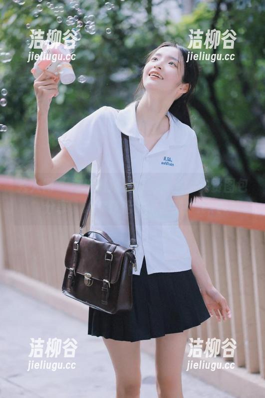 秀人网-白琮瑗 秀人网 - 白琮瑗短裙写真合集,免费图包分享,让你轻松收获美丽!.txt